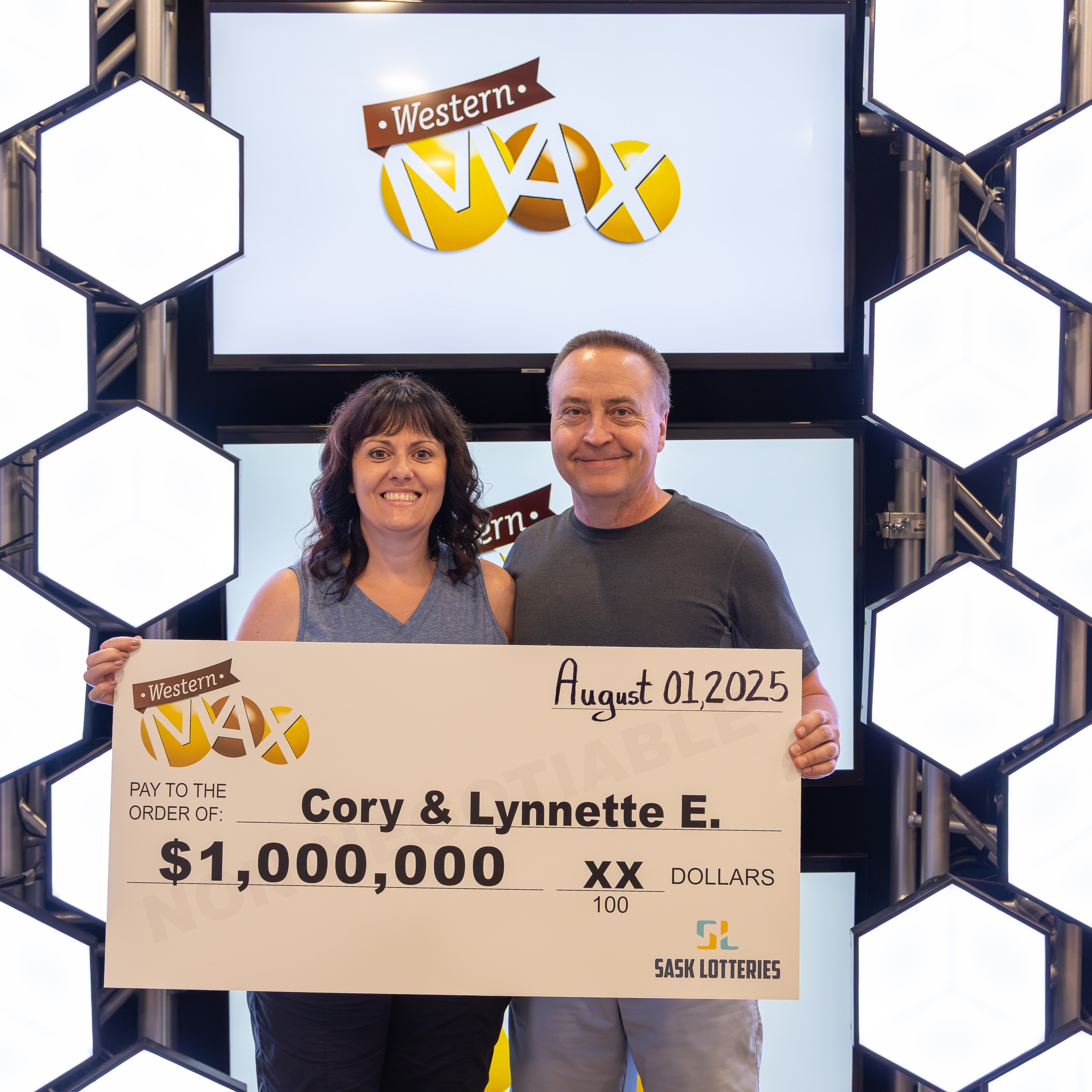 Winner Photo EDWARDS, LYNNETTE & CORY